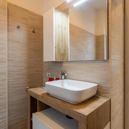 M2 - San Raffaele - Casa Cimiano * Milán